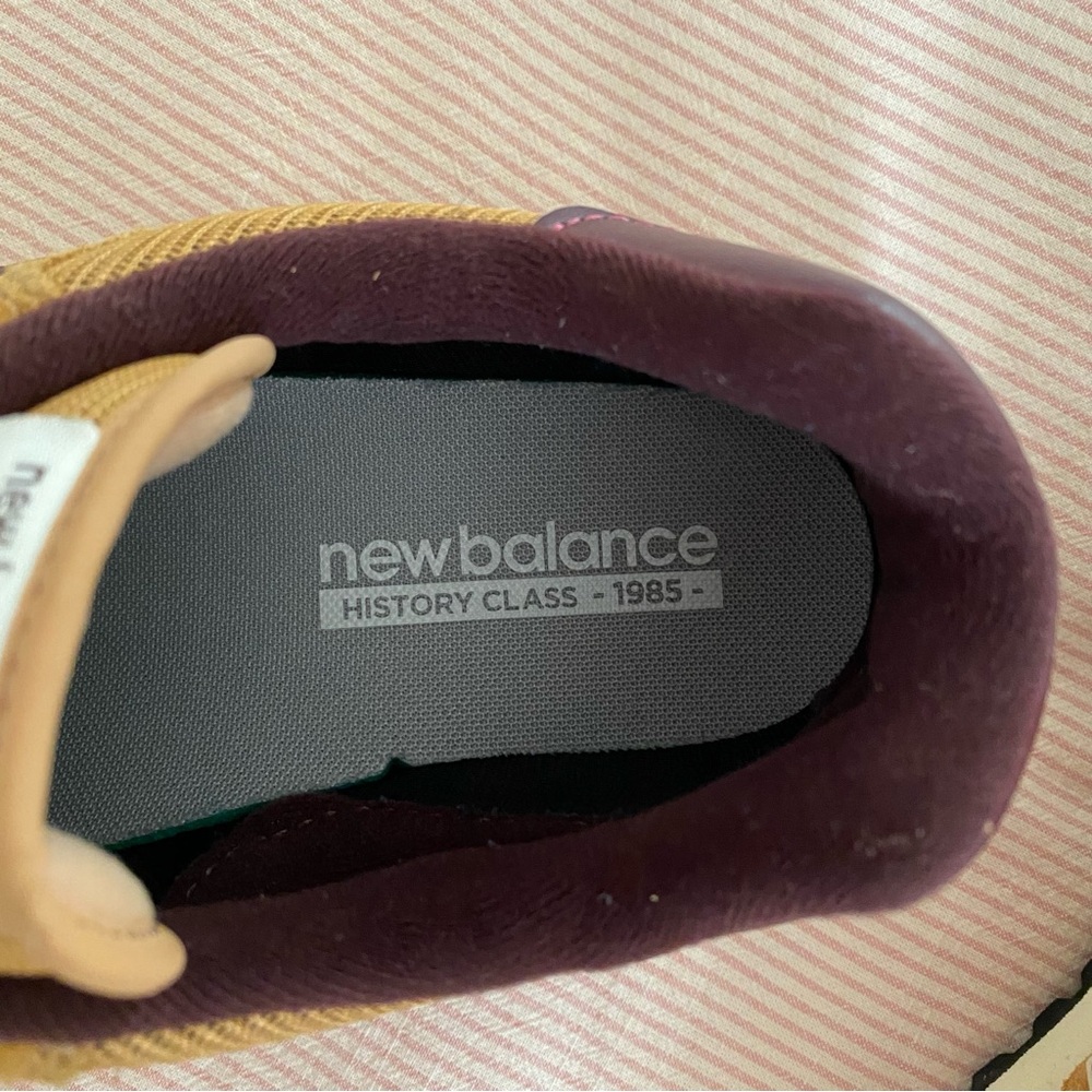 Mens New Balance 574 Classic Sneakers size 10.5 Excellent Condition - Picture 6 of 8